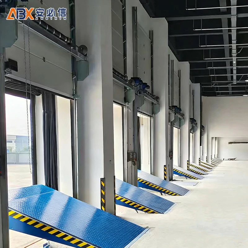 通辽市快速滑升门